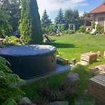 Dom Z Sauna I Jacuzzi- Na Wylacznosc Lub Bed & Breakfast 5*