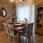 Bed & Breakfast Dom Z Sauna I Jacuzzi- Na Wylacznosc Lub 5*