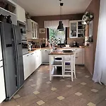 Bed & Breakfast Dom Z Sauna I Jacuzzi- Na Wylacznosc Lub