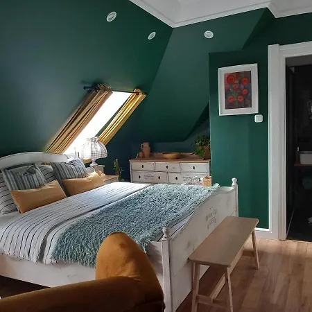 Dom Z Sauna I Jacuzzi- Na Wylacznosc Lub Pokoje 5*