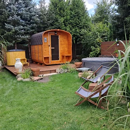 Bed & Breakfast Dom Z Sauna I Jacuzzi- Na Wylacznosc Lub Pokoje