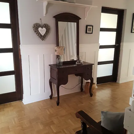 Dom Z Sauna I Jacuzzi- Na Wylacznosc Lub Bed & Breakfast