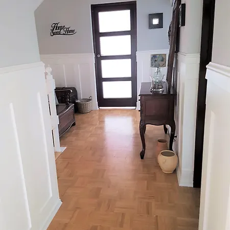 Dom Z Sauna I Jacuzzi- Na Wylacznosc Lub Bed & Breakfast 5*