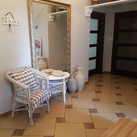 Dom Z Sauna I Jacuzzi- Na Wylacznosc Lub 세로크