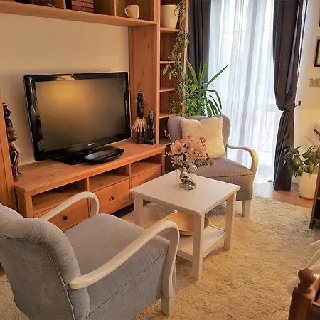 Dom Z Sauna I Jacuzzi- Na Wylacznosc Lub 5*