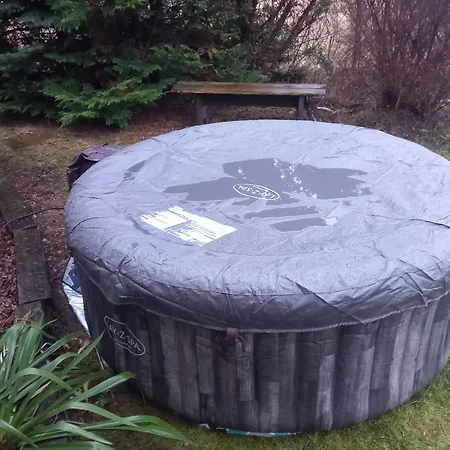 Bed & Breakfast Dom Z Sauna I Jacuzzi- Na Wylacznosc Lub Serock