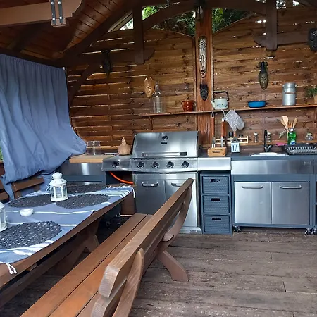 Dom Z Sauna I Jacuzzi- Na Wylacznosc Lub