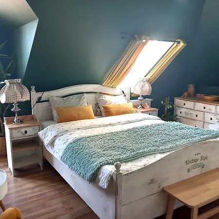 Bed & Breakfast Dom Z Sauna I Jacuzzi- Na Wylacznosc Lub