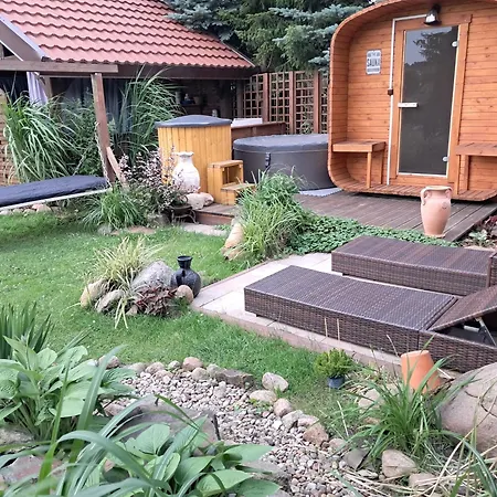 Dom Z Sauna I Jacuzzi- Na Wylacznosc Lub