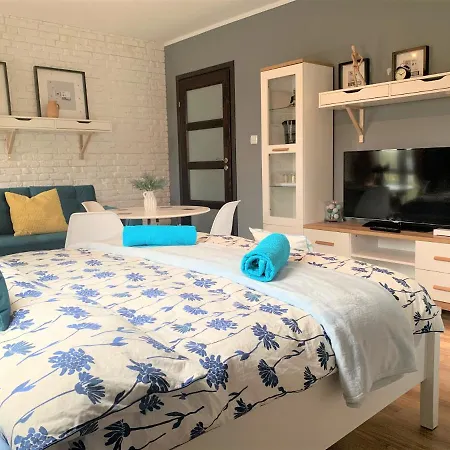 Dom Z Sauna I Jacuzzi- Na Wylacznosc Lub Pokoje Serock