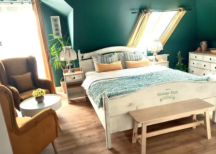 Bed & Breakfast Dom Z Sauna I Jacuzzi- Na Wylacznosc Lub Pokoje Serock