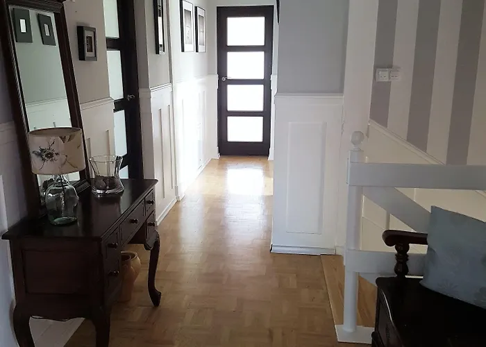 Dom Z Sauna I Jacuzzi- Na Wylacznosc Lub Pokoje Bed & Breakfast 5*