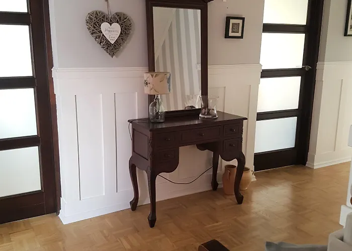 Dom Z Sauna I Jacuzzi- Na Wylacznosc Lub Pokoje Bed & Breakfast