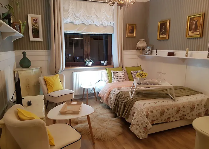 Dom Z Sauna I Jacuzzi- Na Wylacznosc Lub Pokoje Bed & Breakfast Serock