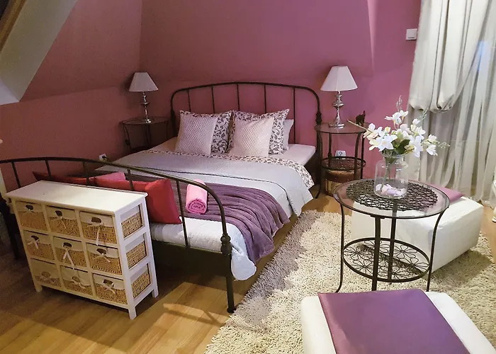 Dom Z Sauna I Jacuzzi- Na Wylacznosc Lub Pokoje Bed & Breakfast Serock