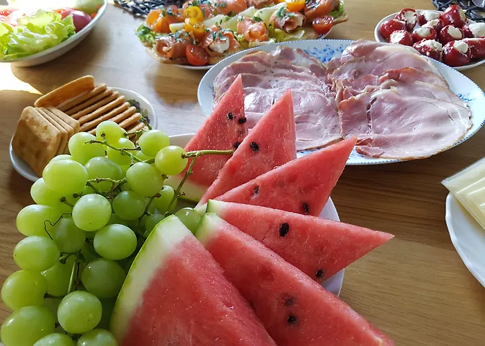 Bed & Breakfast Dom Z Sauna I Jacuzzi- Na Wylacznosc Lub Pokoje 5*