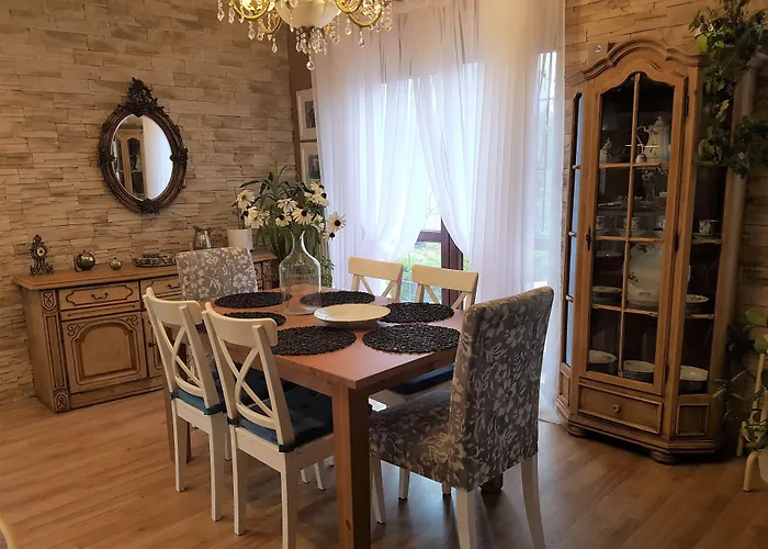 Bed & Breakfast Dom Z Sauna I Jacuzzi- Na Wylacznosc Lub Pokoje 5*