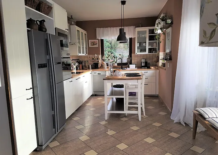 Bed & Breakfast Dom Z Sauna I Jacuzzi- Na Wylacznosc Lub Pokoje