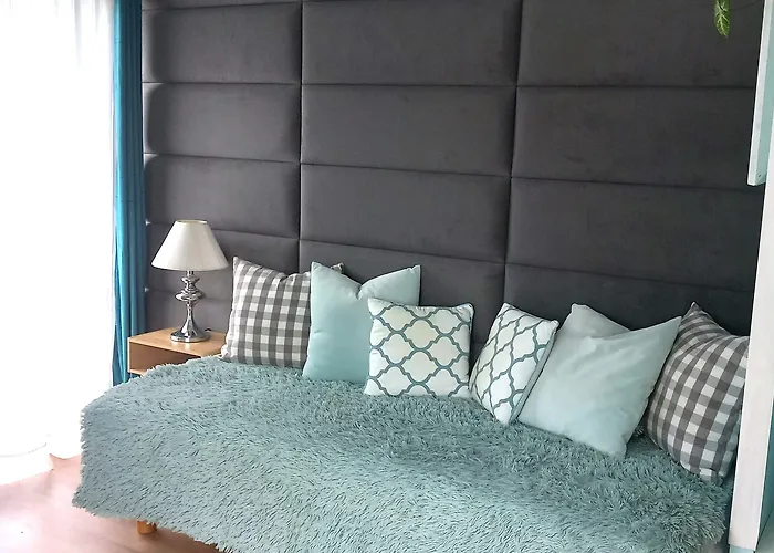 Bed & Breakfast Dom Z Sauna I Jacuzzi- Na Wylacznosc Lub Pokoje