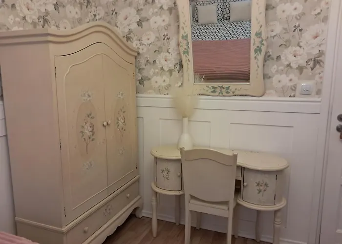 Bed & Breakfast Dom Z Sauna I Jacuzzi- Na Wylacznosc Lub Pokoje Serock